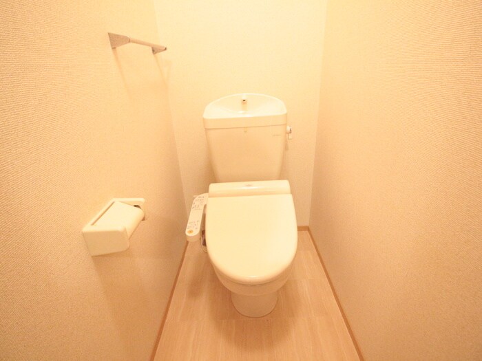 物件内観写真14　(トイレ)