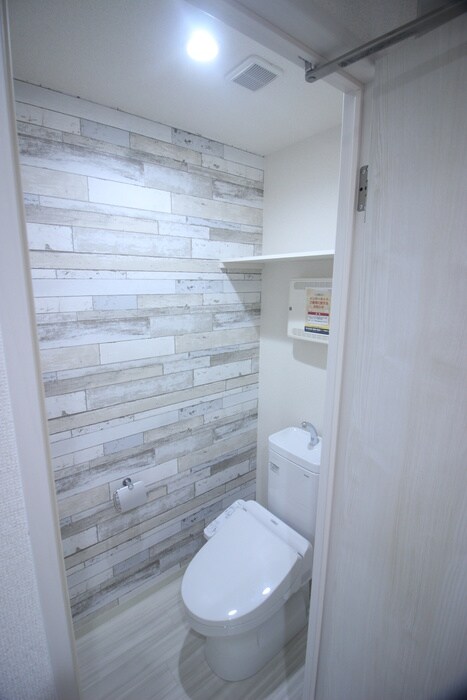 物件内観写真14　(トイレ)