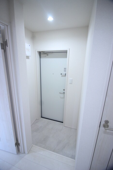 物件内観写真16　(玄関)