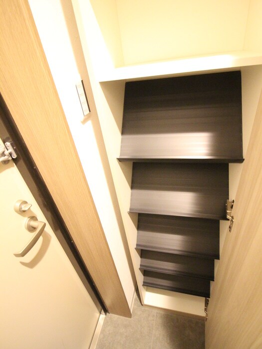 物件内観写真8　(靴箱)