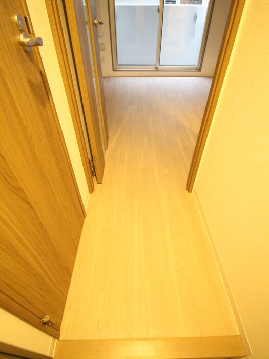 物件内観写真9　(廊下)