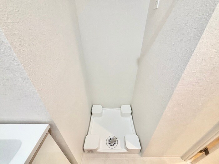 物件内観写真7　(洗濯機置場)