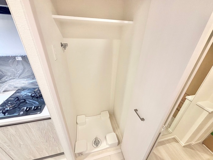 物件内観写真12　(洗濯機置場)