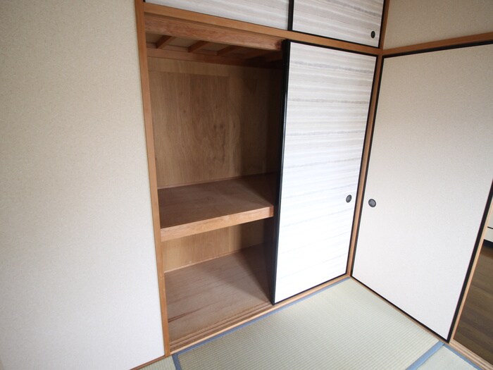 物件内観写真13　(収納)