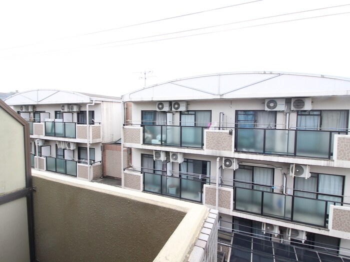 物件内観写真19　(室内からの展望)