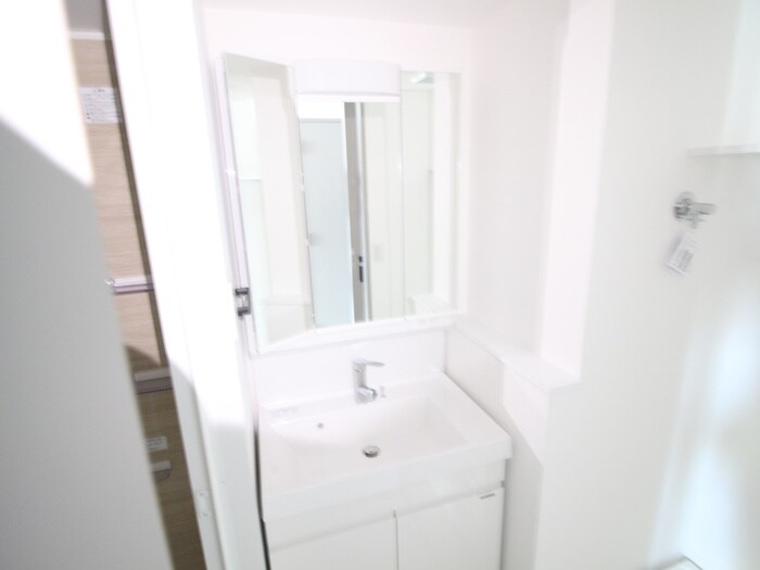 物件内観写真8　(洗面)