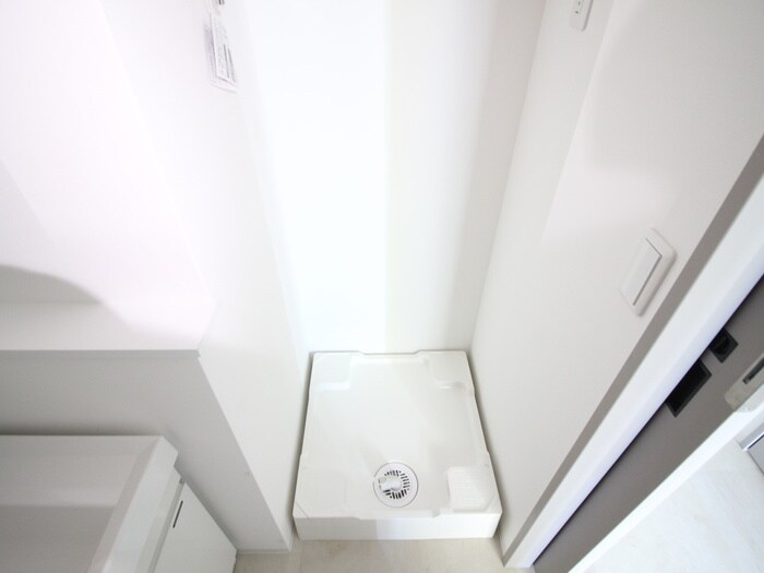 物件内観写真11　(洗濯機置場)