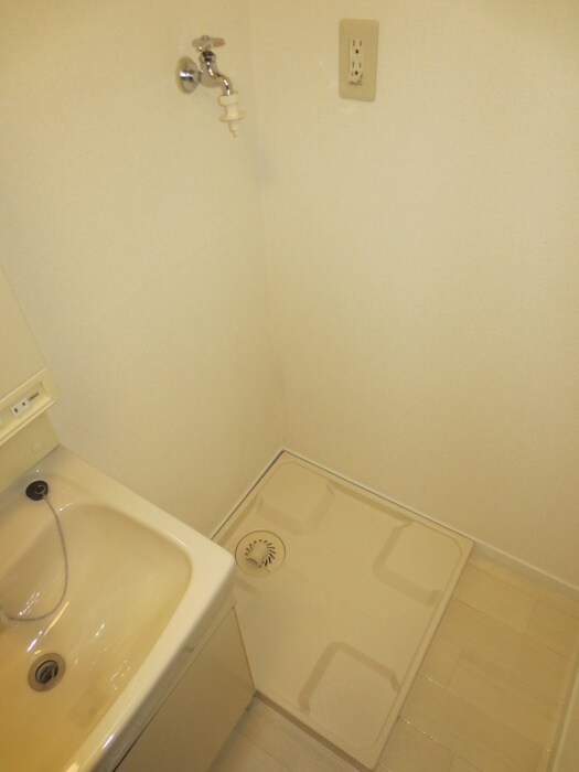 物件内観写真20　(洗濯機置場)