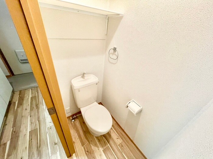 物件内観写真14　(トイレ)