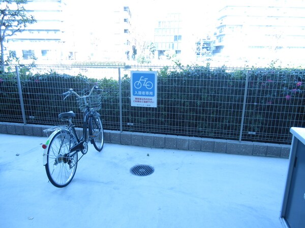 バイク置き場