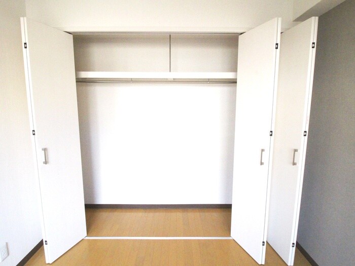 物件内観写真15　(収納)