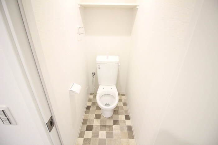 物件内観写真9　(トイレ)