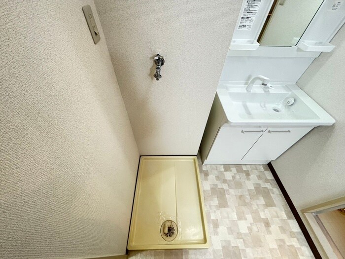 物件内観写真19　(洗濯機置場)