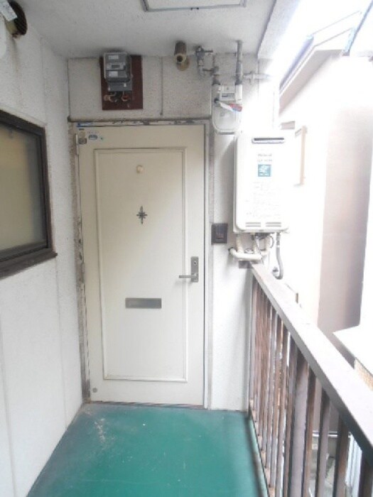 物件内観写真14　(玄関)