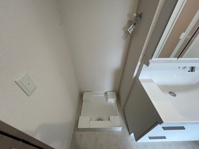 物件内観写真12　(洗濯機置場)