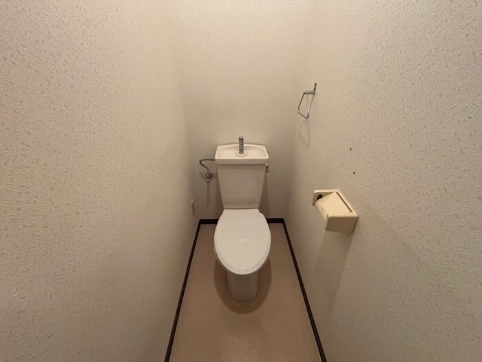 物件内観写真14　(トイレ)