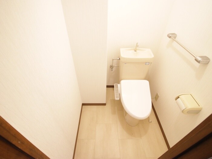 物件内観写真10　(トイレ)