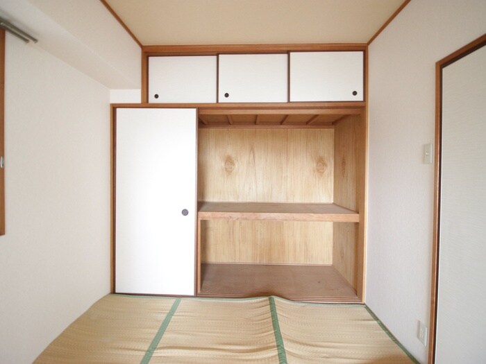 物件内観写真13　(収納)