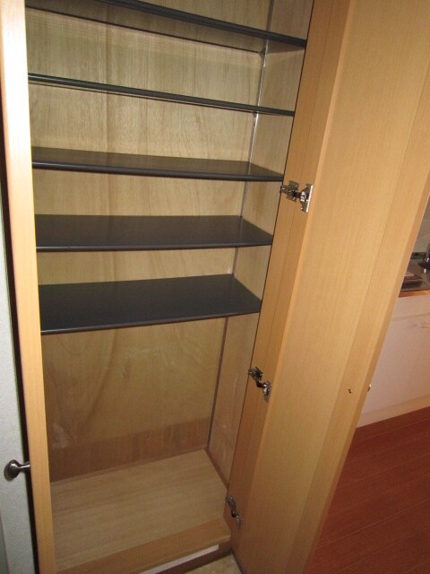 物件内観写真11　(靴箱)