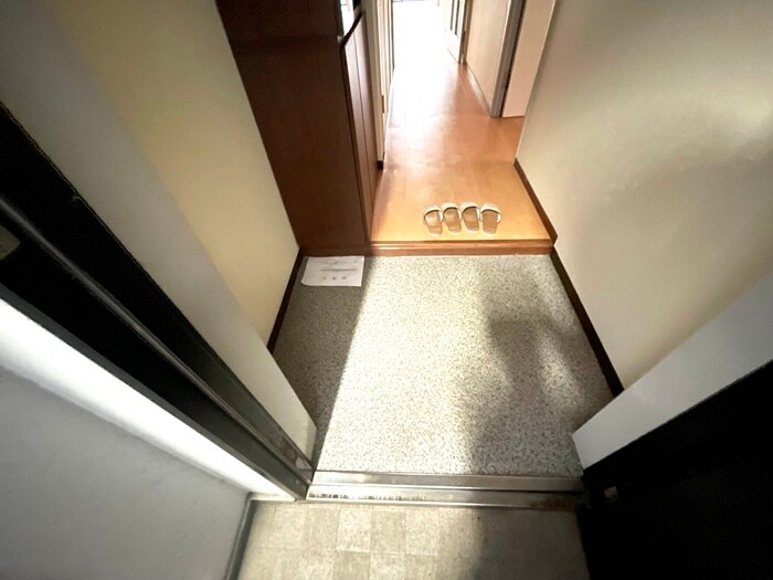 物件内観写真15　(玄関)
