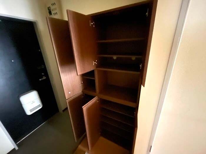 物件内観写真16　(靴箱)