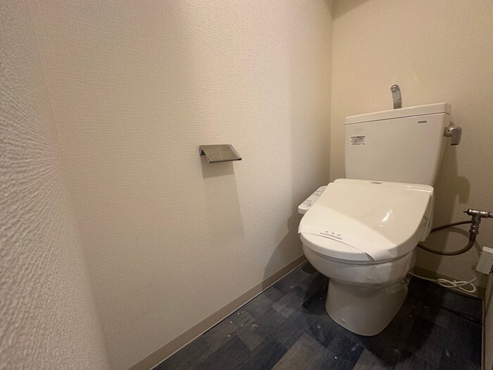 物件内観写真8　(トイレ)