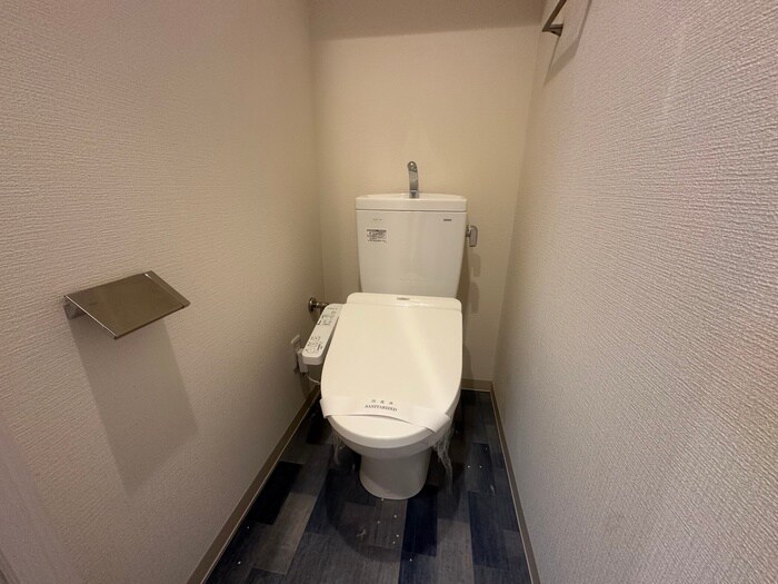 物件内観写真8　(トイレ)