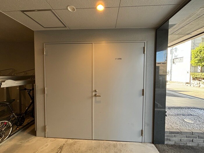 物件外観写真4　(建物設備)