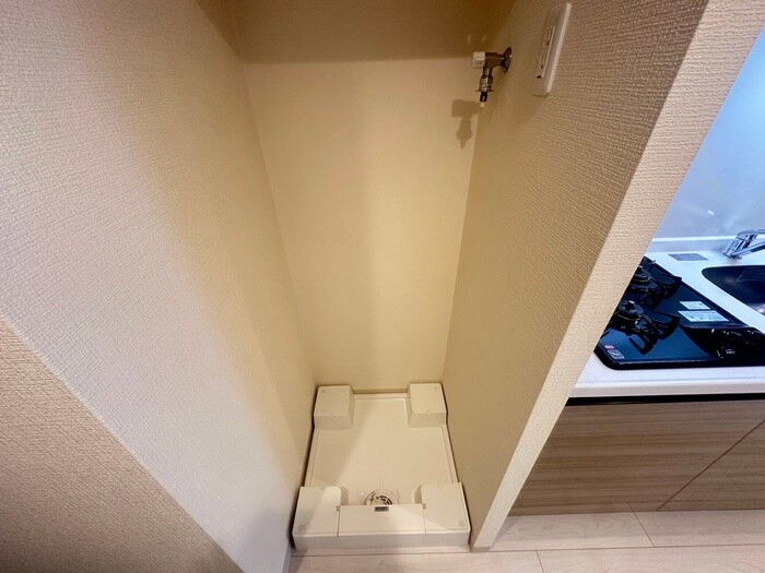 物件内観写真11　(洗濯機置場)
