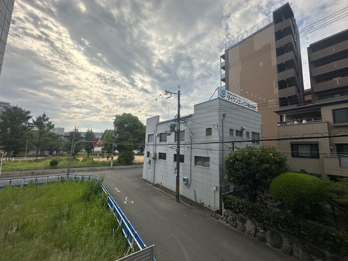 物件内観写真17　(室内からの展望)