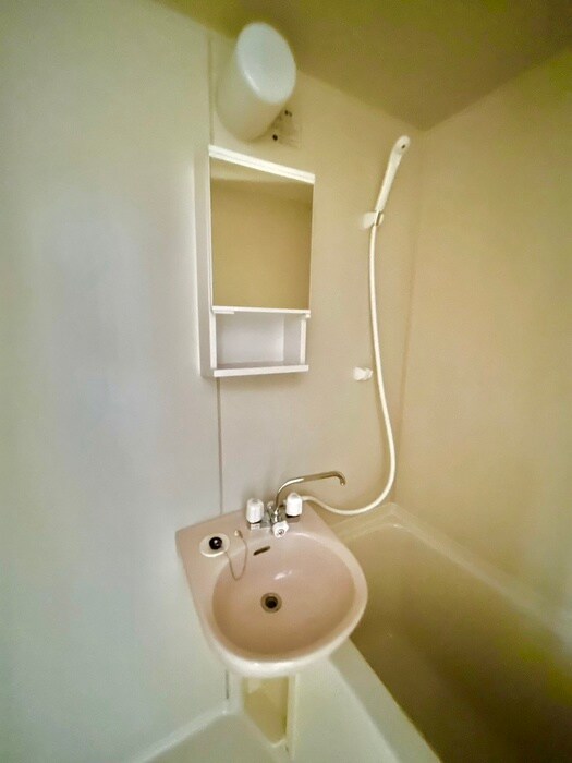 物件内観写真10　(洗面)