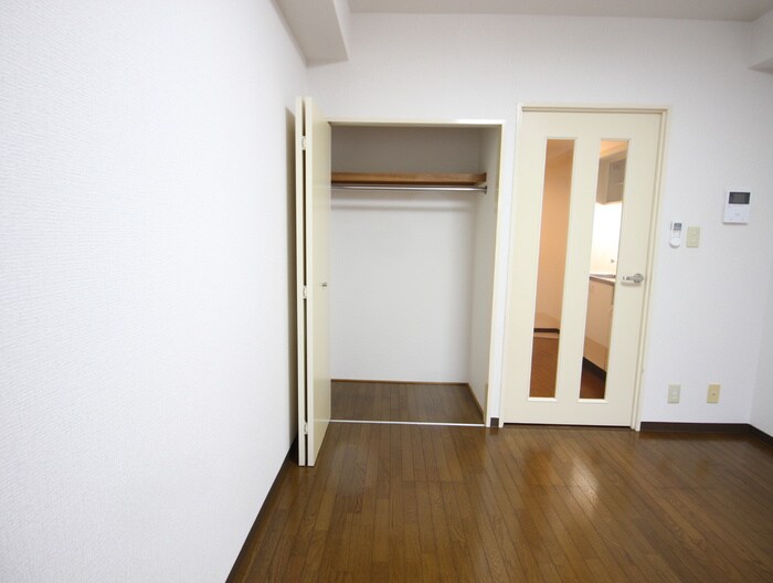 物件内観写真16　(収納)