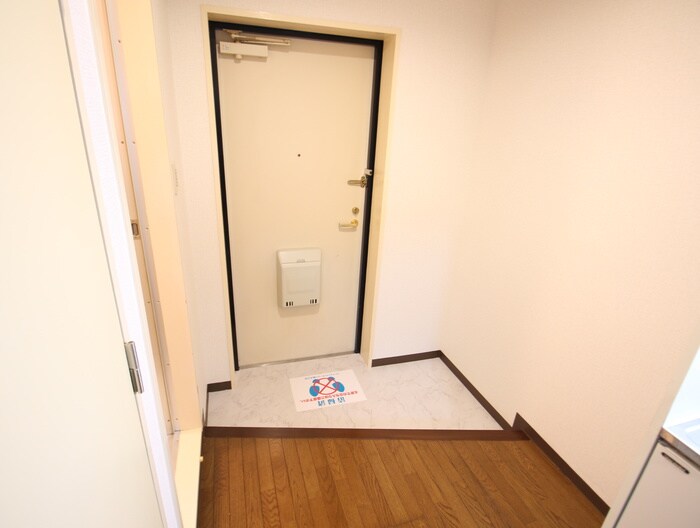 物件内観写真20　(玄関)