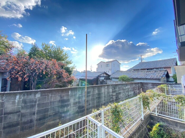 物件内観写真22　(室内からの展望)