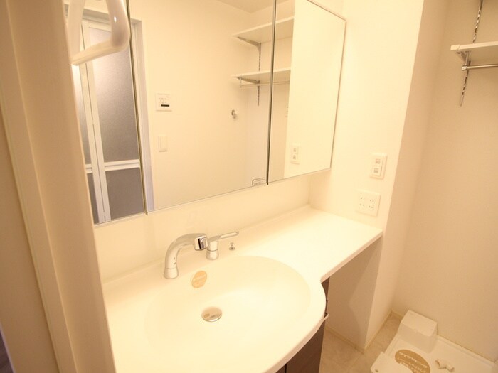 物件内観写真8　(洗面)