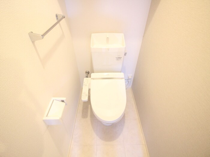 物件内観写真10　(トイレ)