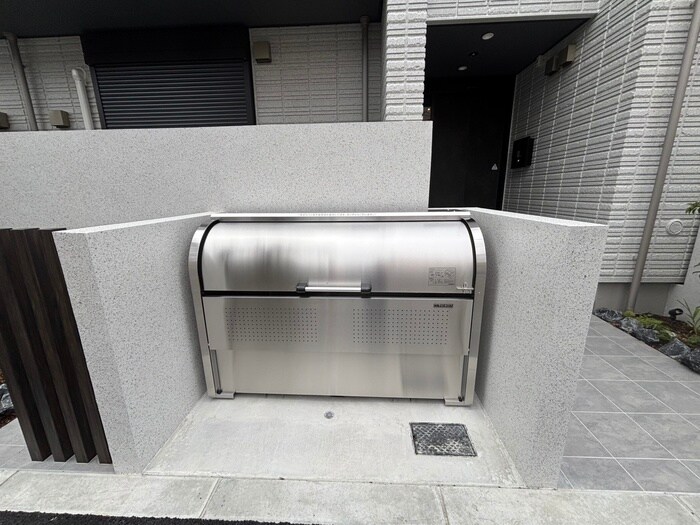 物件外観写真4　(建物設備)