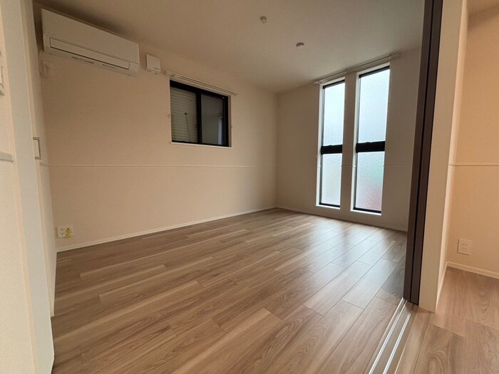 物件内観写真10　(居室)