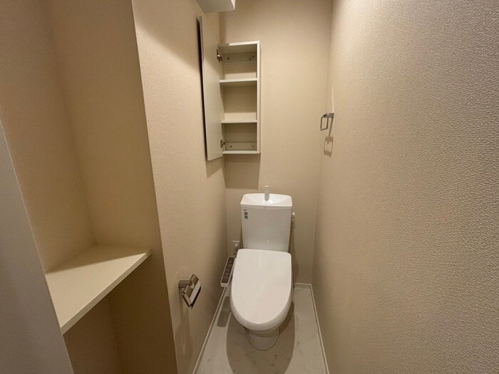 物件内観写真13　(トイレ)