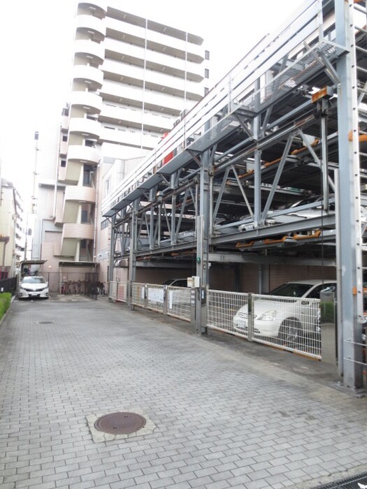 物件外観写真2　(駐車場)