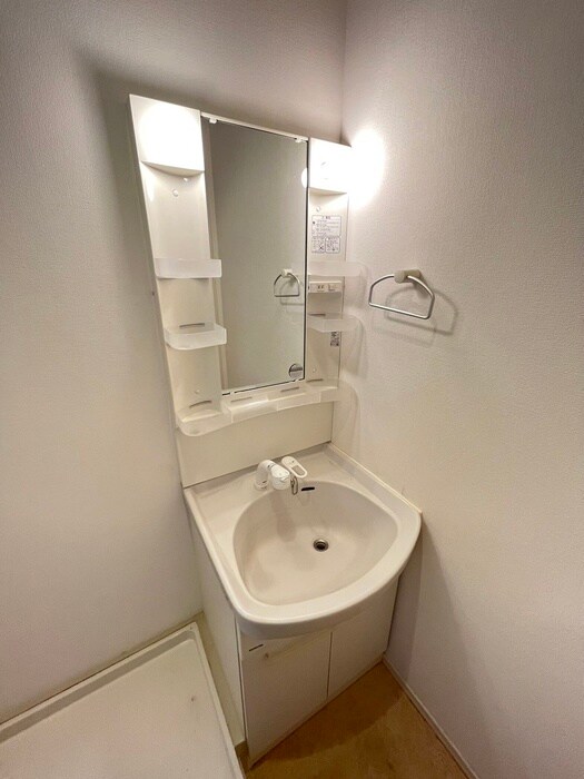 物件内観写真11　(洗面)