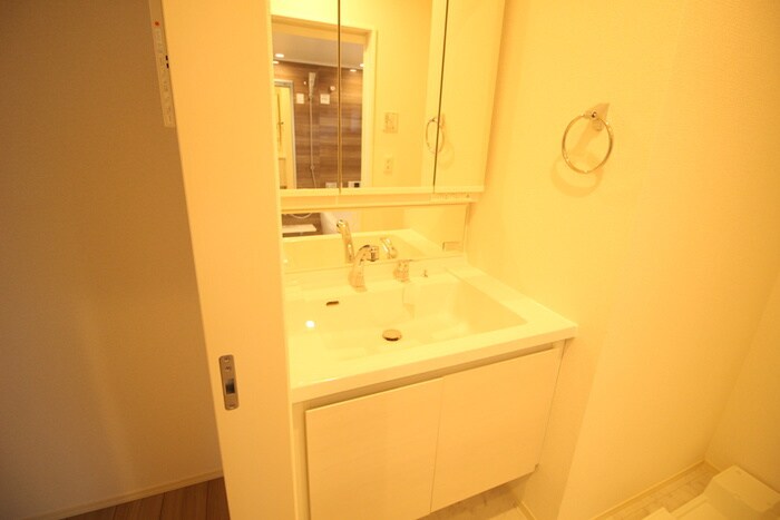 物件内観写真11　(洗面)
