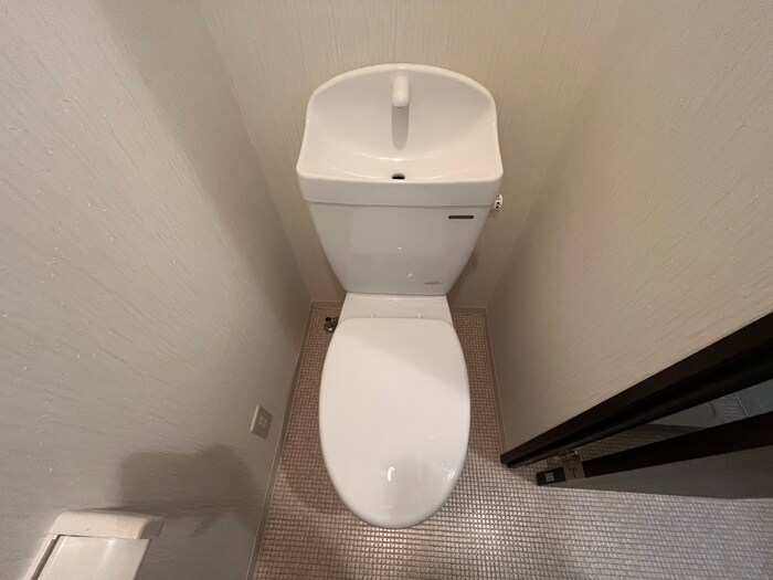 物件内観写真11　(トイレ)