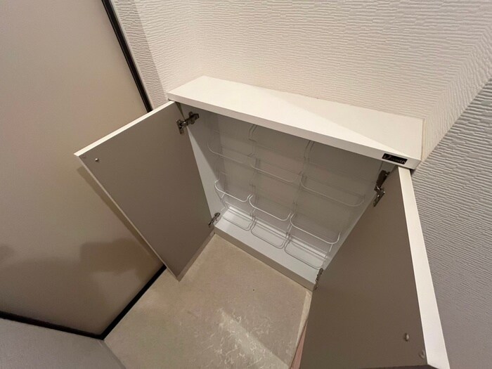 物件内観写真13　(靴箱)