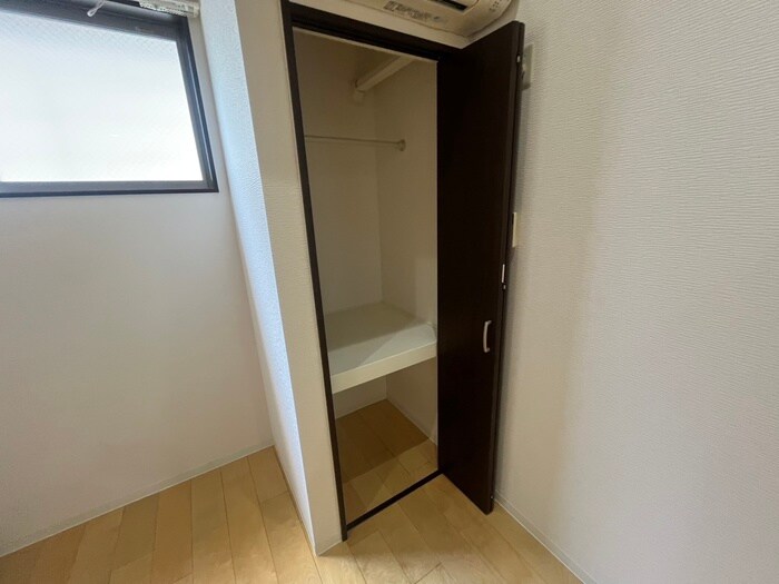 物件内観写真15　(収納)