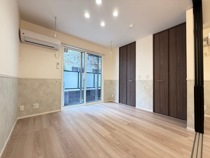 物件内観写真9　(居室)