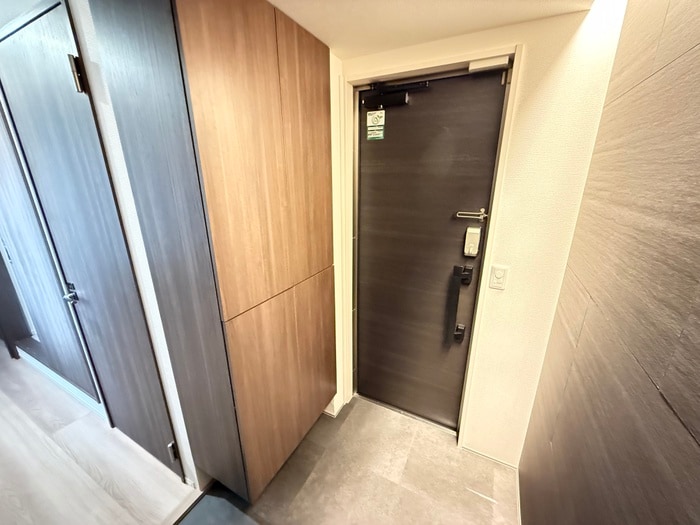 物件内観写真15　(玄関)