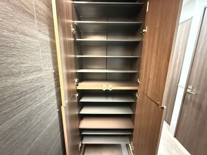 物件内観写真16　(靴箱)
