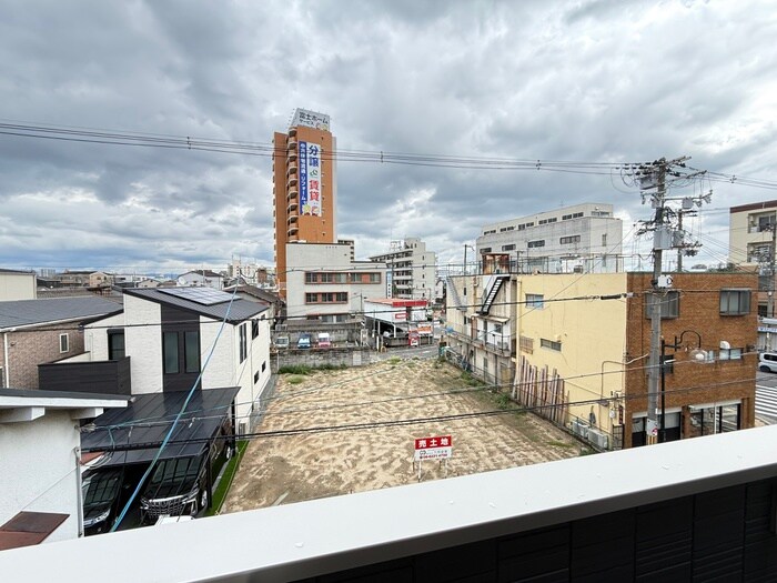 物件内観写真22　(室内からの展望)