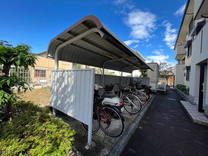 ピーチハイツ上町の駐輪場